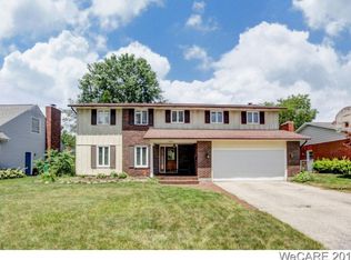 2962 Canterbury Dr, Lima, OH 45805