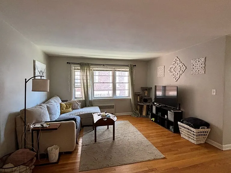 2575 N. Prospect Ave. — Photo 1