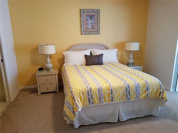 4th image of 655 W Lake Jasmine Cir Unit 655-207
