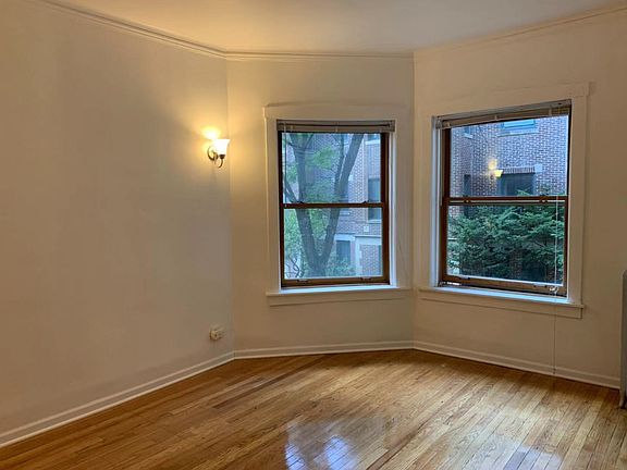5th image of 5551 S Kimbark Ave APT 16