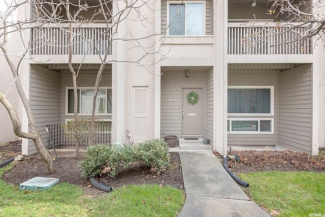 1st image of 1643 E Saint James Pl