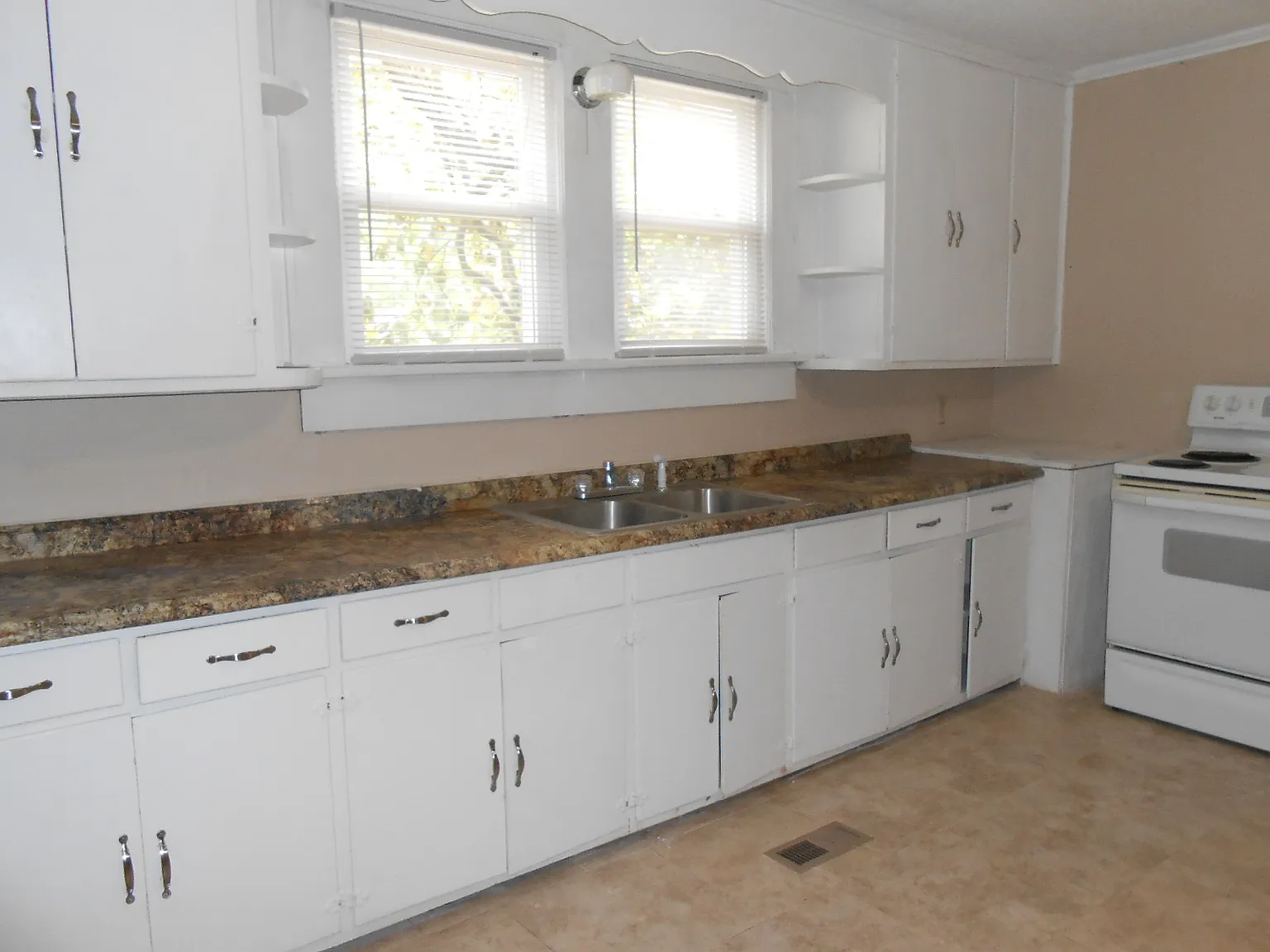 1 bed, 800 sqft, $895 — Photo 2