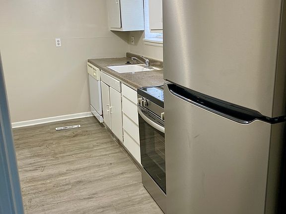 2nd image of 3608 Baltimore Ave #3608