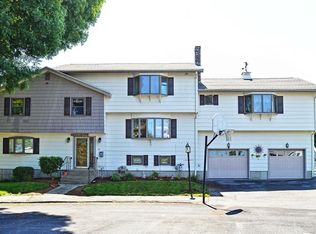 7 Gallows Cir, Salem, MA 01970