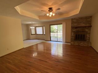 1407 S Arcadia Ave, Springfield, MO 65804