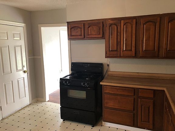 Kitchen looking into the living room.