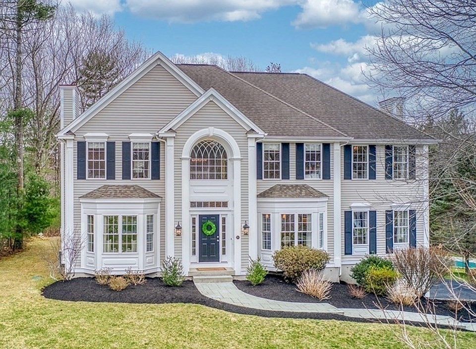 1st image of 290 Webster Woods Ln