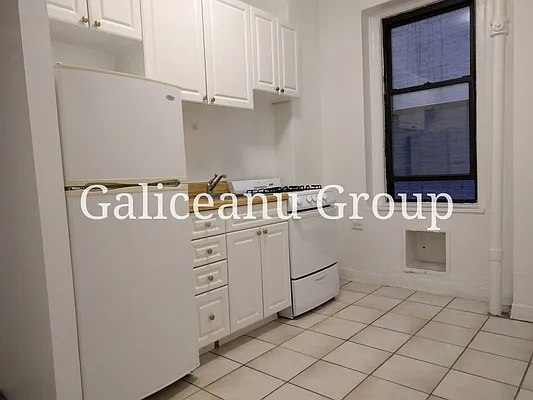 Rented by Lexington Real Estate Group | media 19