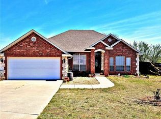 446 Tewksbury Ln, Blanchard, OK 73010