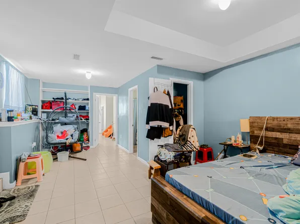 23 Deirdre Court image 17 of 25