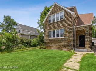 1316 Chestnut St APT 1, Waukegan, IL 60085