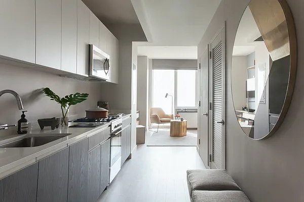 Rented by Tishman Speyer | media 20