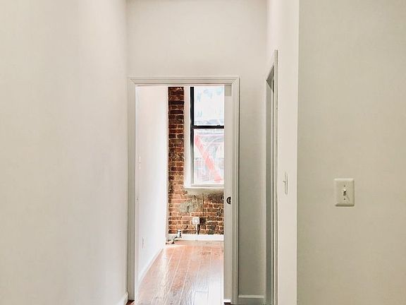 4th image of 83 Henry St #12F