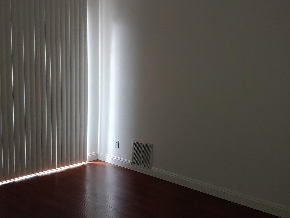 1st image of 5134 S Jones Blvd Building 9