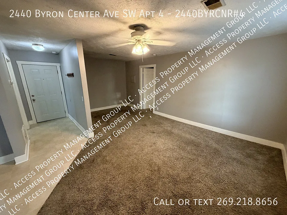 2440 Byron Center Ave SW #4-2440BYRCNR-4