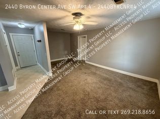 2440 Byron Center Ave SW #4-4-2440BYRCNR, Wyoming, MI 49519