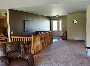 1105 Courtney Dr, Caledonia, MN 55921