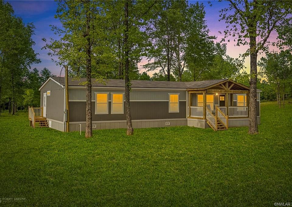 1st image of 210 Nelson Dr