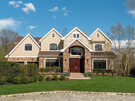 5th image of 11 Buckingham Court