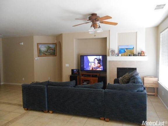 5th image of 8651 Melville Dr