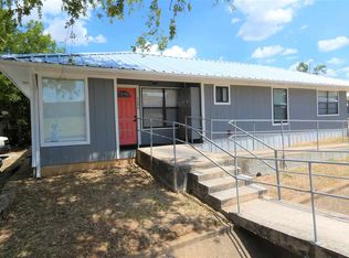 1506 Berry St, Llano, TX 78643