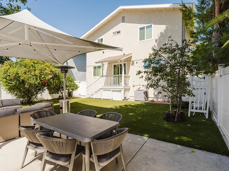 10619 Mather Ave — Photo 61