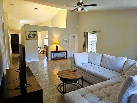 4th image of 6005 NW 79th Avenue
