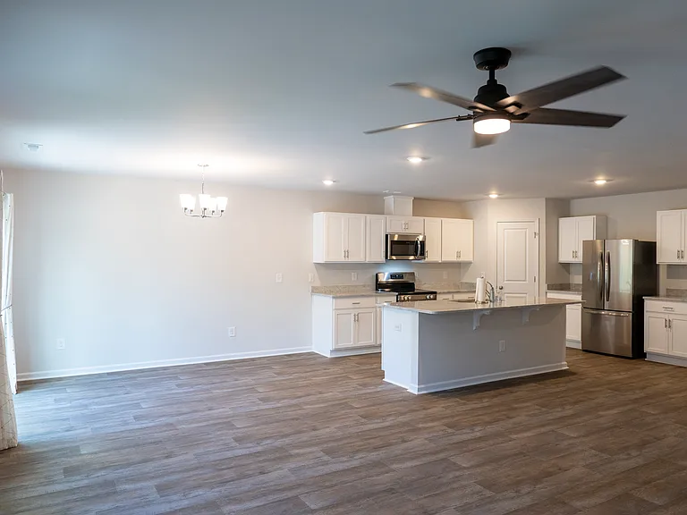 5308 Meagan Ln NE — Photo 8