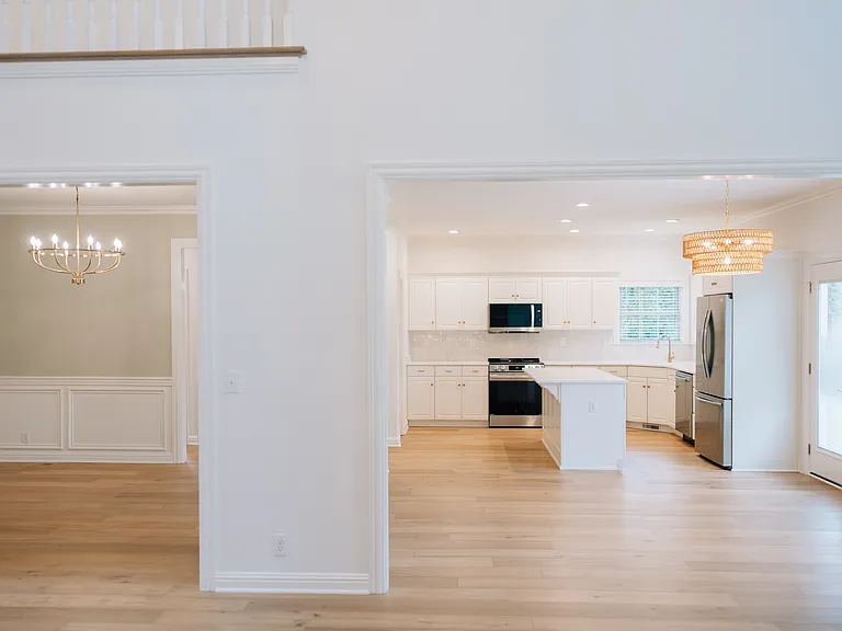 5304 Wolfpen Woods Dr — Photo 17