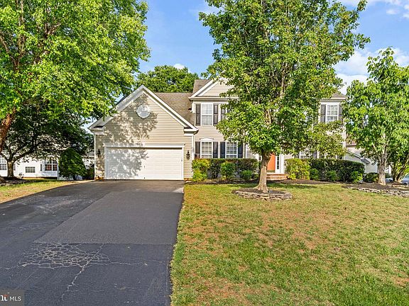 2nd image of 5601 Heritage Hills Cir