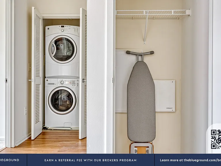 Washer/Dryer in Apartment