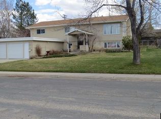 650 Bellvue Ave, Lander, WY 82520