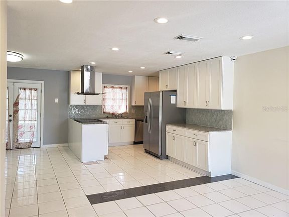 3rd image of 3946 Alpert Dr #1