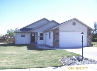 111 River View Dr, Shoshone, ID 83352