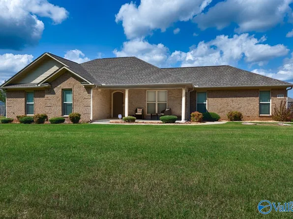 407 Robinson Rd, Huntsville, AL 35811