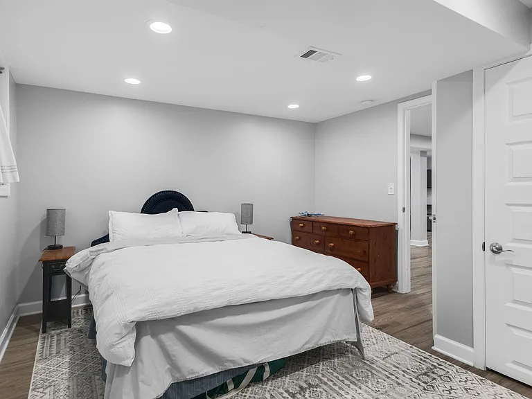 10813 Berkshire St — Photo 12