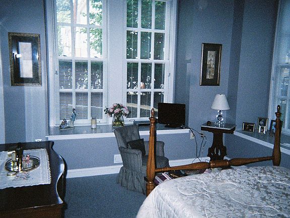 2nd image of 53 Warren St APT 107