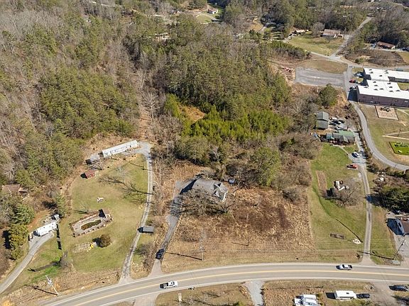5th image of 3045 Birds Creek Rd #2
