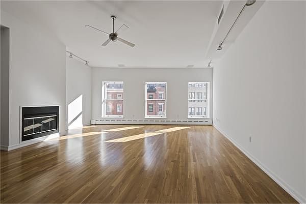 1st image of 859 Broadway Fl 3