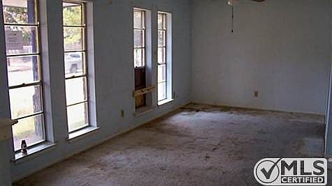 5th image of 10326 Royal Chapel Dr