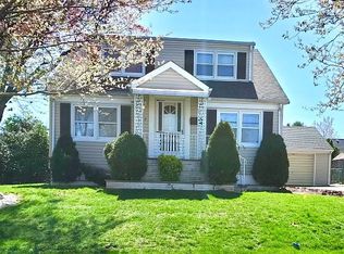 519 De Witt St, Linden, NJ 07036