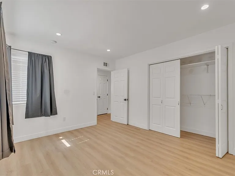 11528 Balboa Blvd — Photo 26