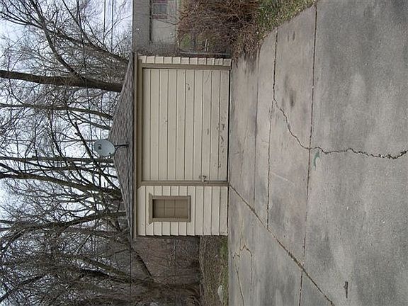 Yale Garage