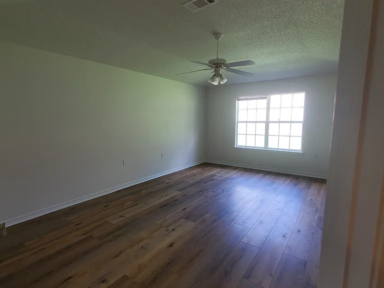 9833 Crestmont Cir — Photo 16