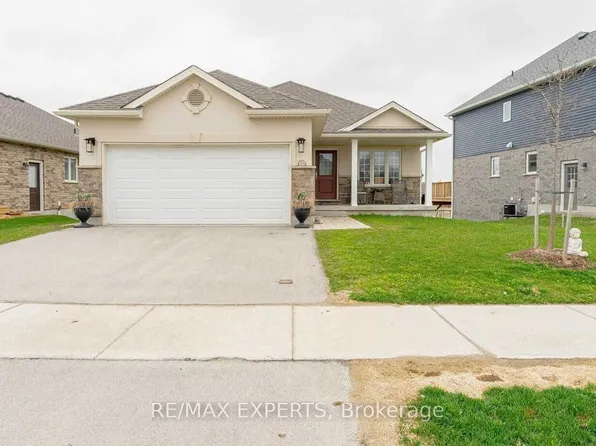 150 Bridge Cres, Minto, ON N0G 2P0