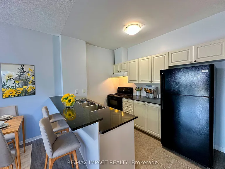 1 Sidney Ln #104 — Photo 5