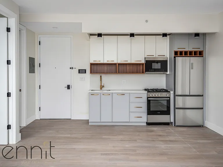 937 Rogers Ave #3F — Photo 4