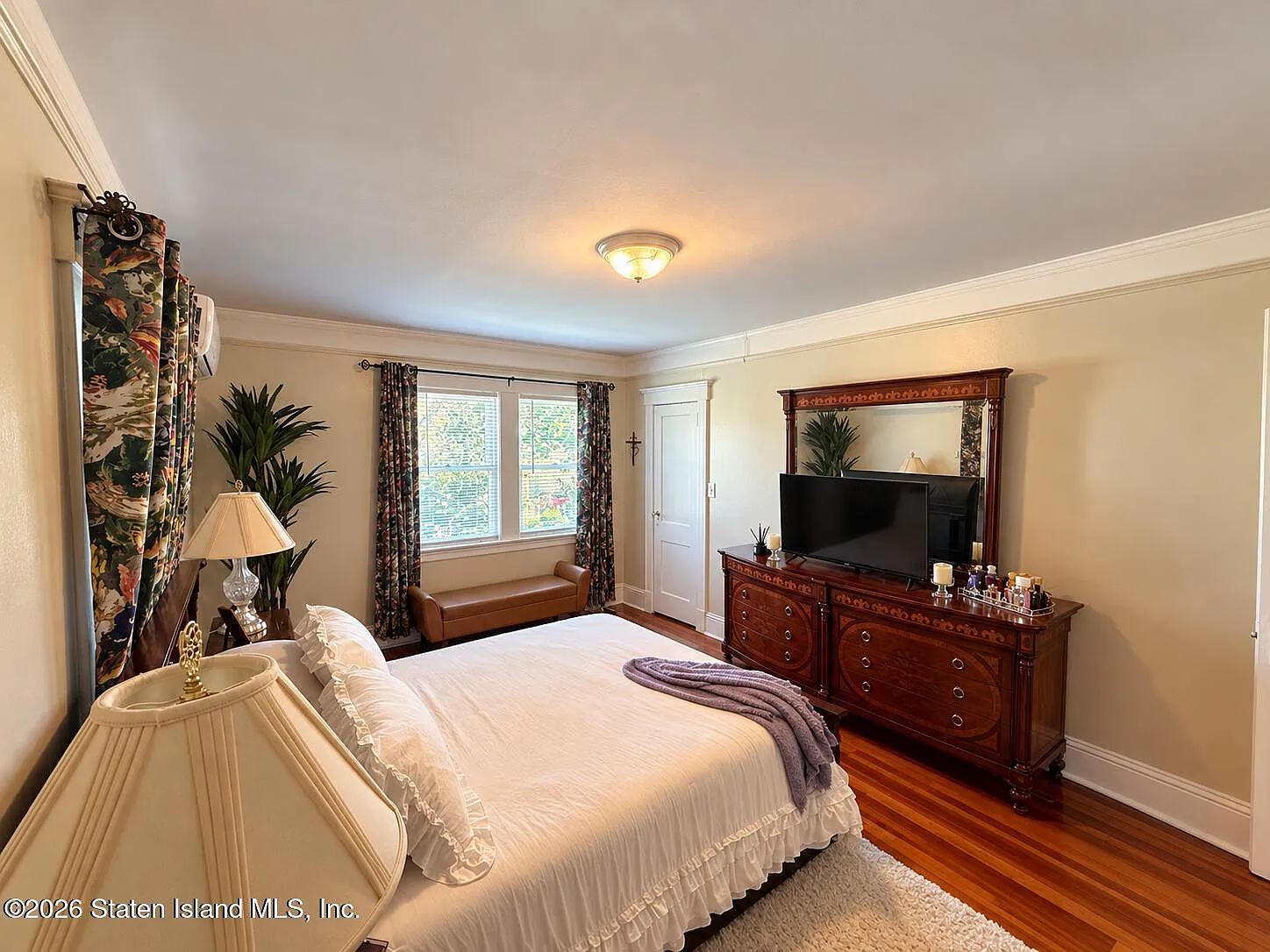 2 bed, 1.0 bath, 1770 sqft, $2,600 — Photo 4