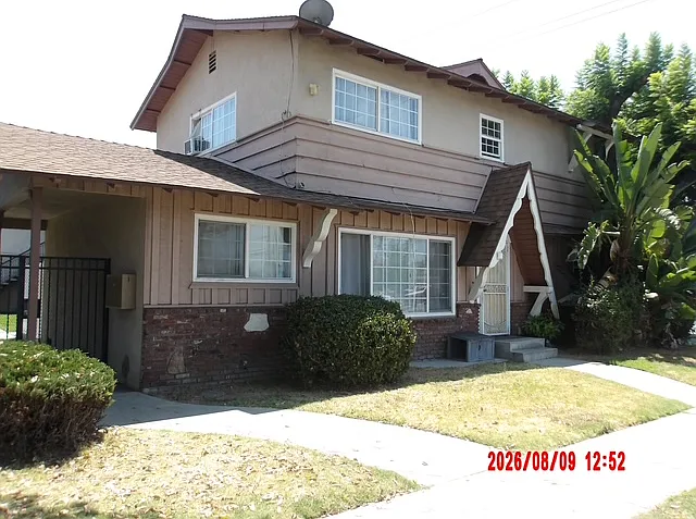 3 bed, 950 sqft, $2,850 — Photo 1