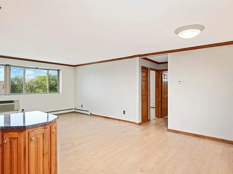 3120 Hennepin Ave S #301 — Photo 11